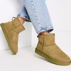 UGG Boots Mini II 2 Booties Antilope Sheepskin Caribou Gift